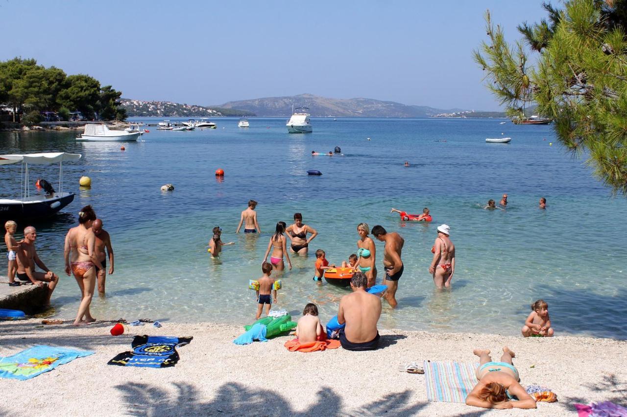 Apartments By The Sea Trogir - 15011 Exterior photo